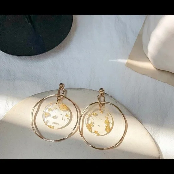 LAST SET SALE NWT Gold Flaked Hollow Wire Rim Round Drop Earrings - Picture 5 of 5